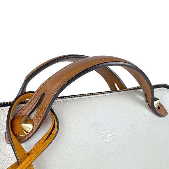 FENDI Brown Leather Shoulder Bag - Picture 11 of 15